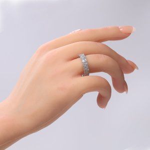 Silver ring with CZ stones